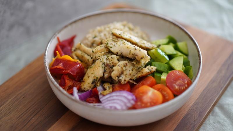 Vegan chicken strips salad