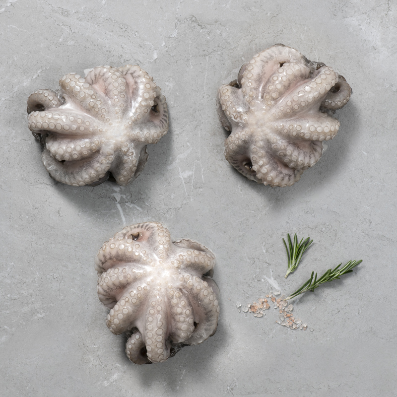 Octopus whole cleaned 1300g Octopus whole cleaned 1300g