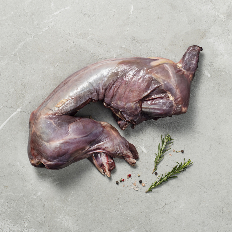 Whole hare head less skin off 1900g Whole hare head less skin off 1900g